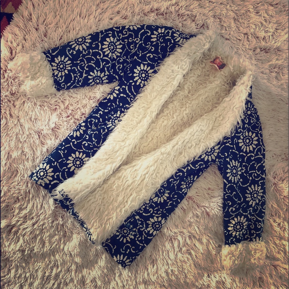 **VINTAGE Navy Blue Flower Fur Coat